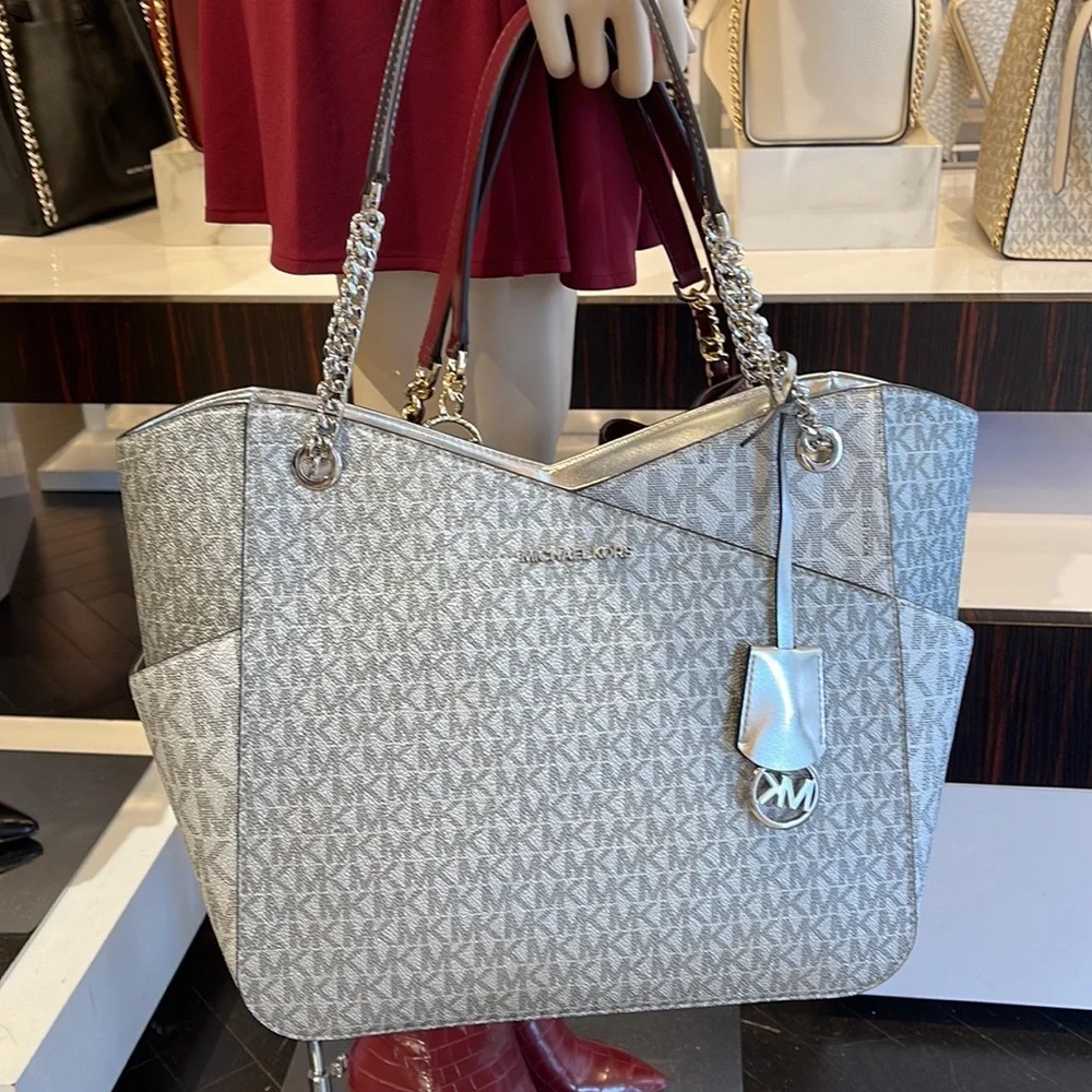 Michael Kors Jet Set Travel Large Chained Tote Shoulder Bag MK 
Silver

NWT - Picture 3 of 16